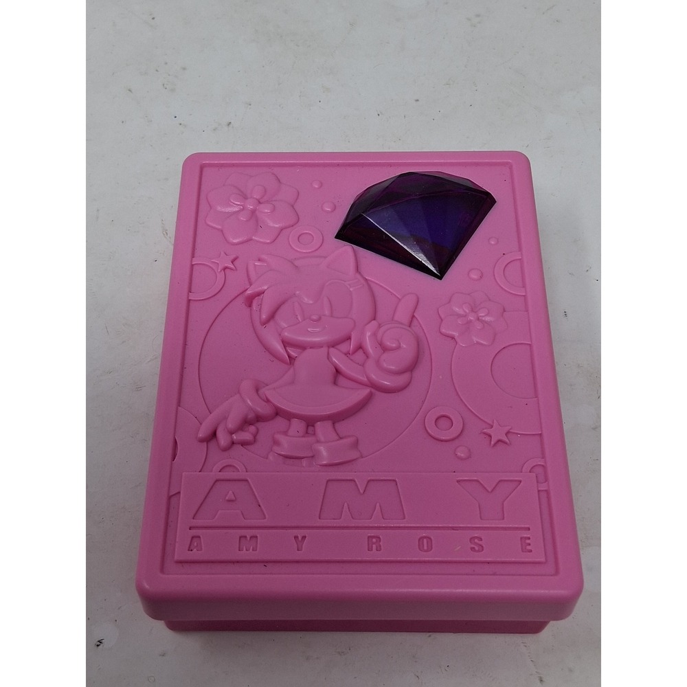 Wendy's Sonic the Hedgehog Amy Rose Card Box with Sealed Holofoil Pack 2016. E
